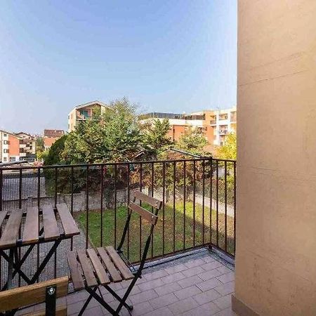 Appartamento A Pochi Passi Dalla Stazione Comodo A Coppie E Famiglie, Casa Ferrucci コッレーニョ エクステリア 写真