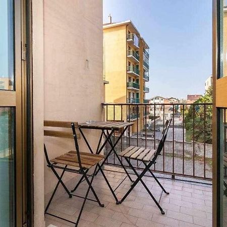 Appartamento A Pochi Passi Dalla Stazione Comodo A Coppie E Famiglie, Casa Ferrucci コッレーニョ エクステリア 写真