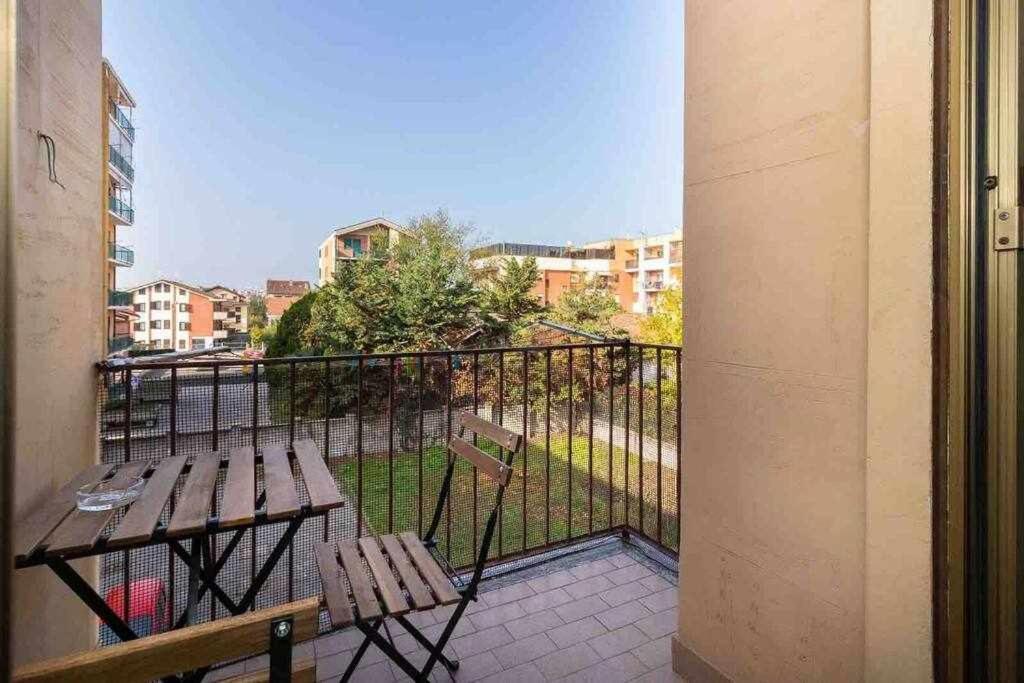 Appartamento A Pochi Passi Dalla Stazione Comodo A Coppie E Famiglie, Casa Ferrucci コッレーニョ エクステリア 写真