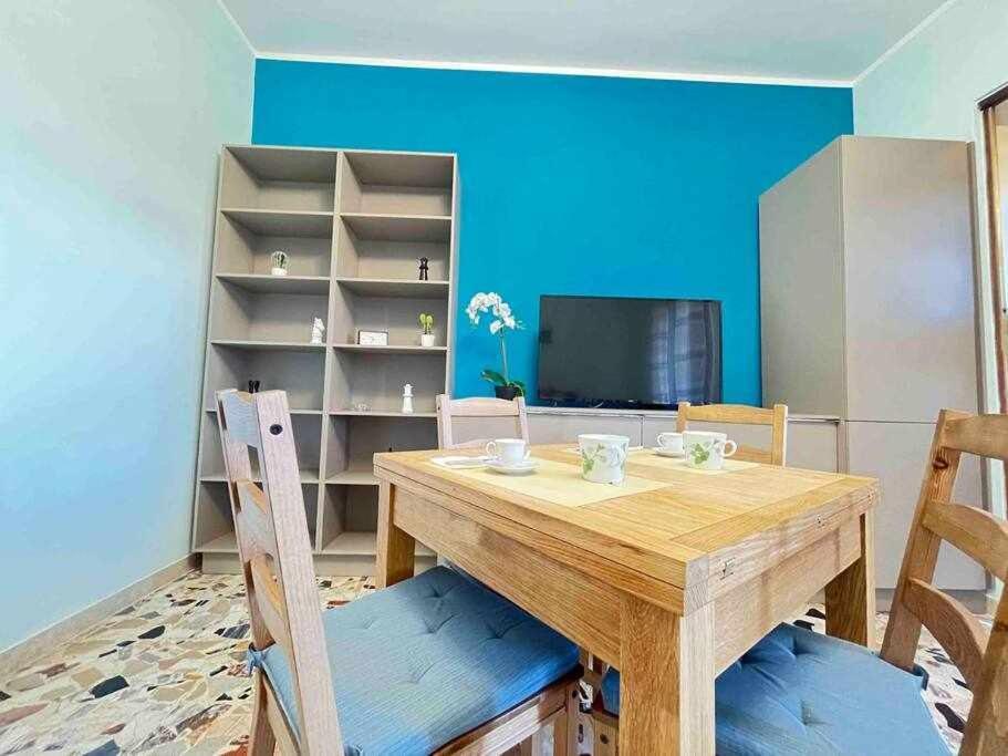 Appartamento A Pochi Passi Dalla Stazione Comodo A Coppie E Famiglie, Casa Ferrucci コッレーニョ エクステリア 写真